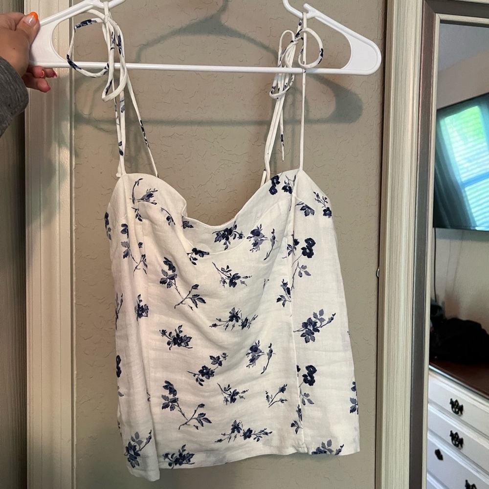 NWT Abercrombie Floral Crop Top